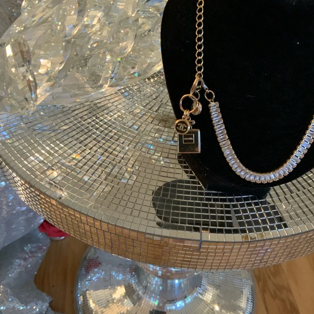 CHANEL Gold and Silver necklace with cubic zirconia - Picture 8 of 10